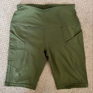 Biker shorts with 2 pockets